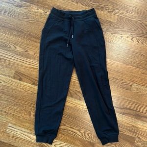 Lululemon French terry scuba sweatpants size 4